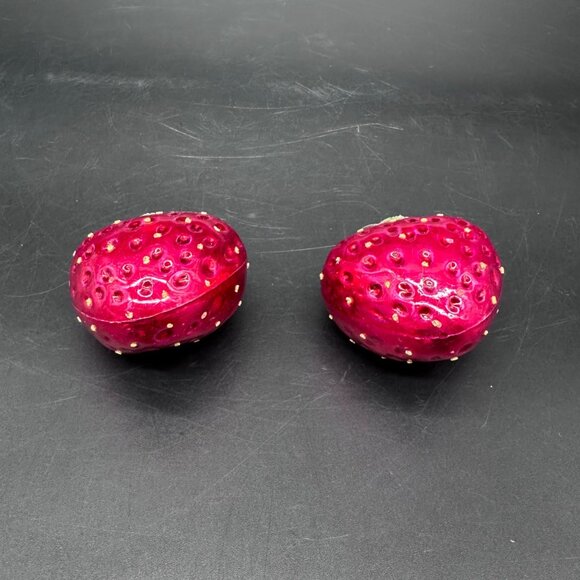 Vintage Glass Strawberry Christmas Ornaments Set Of 2 Czechoslovakia Kitschy - Picture 2 of 8